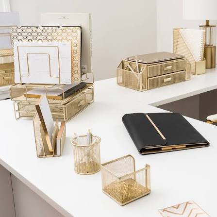 Table Paper & Accesories